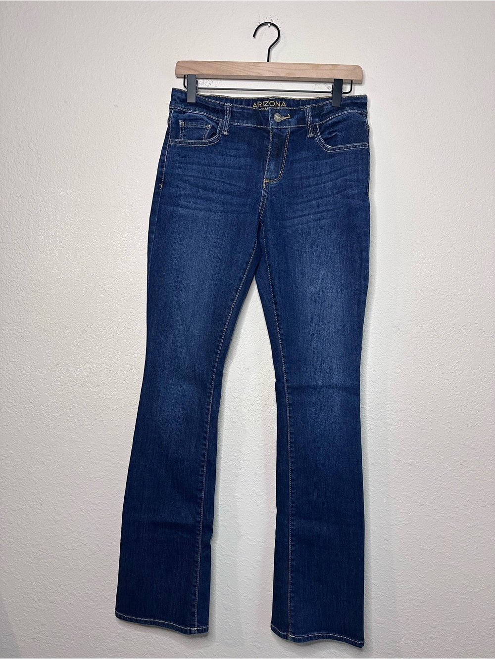 Arizona Jean Company Women’s Dark Blue Bootcut Jeans Size 7